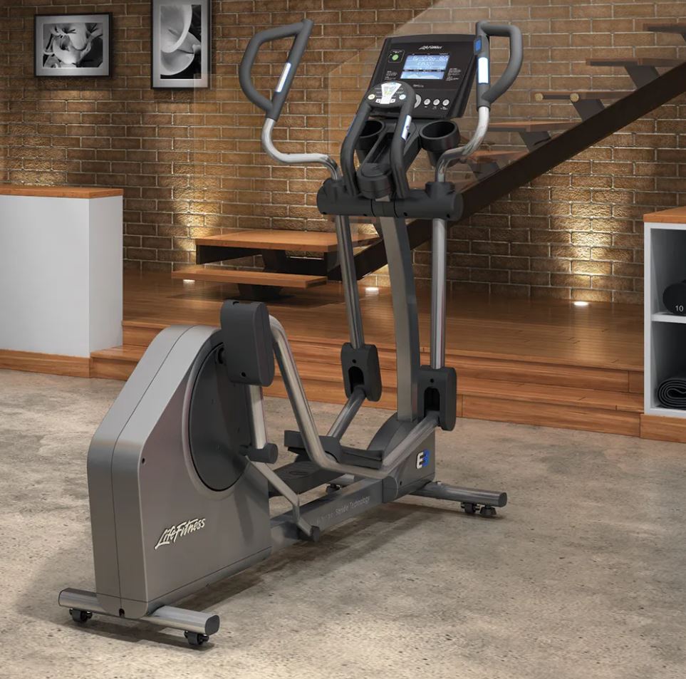 Life Fitness E3 Elliptical - Image 3